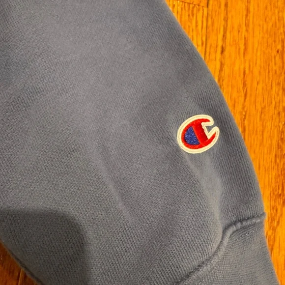 Champion Light Blue Crewneck Women's Fleece Pullover Sweatshirt Small - Picture 6 of 7